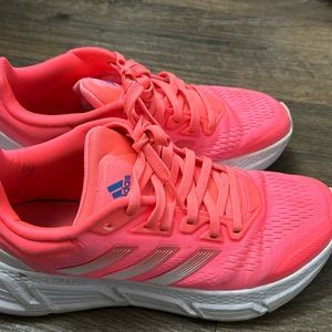 Adidas Questar Pink Sneakers